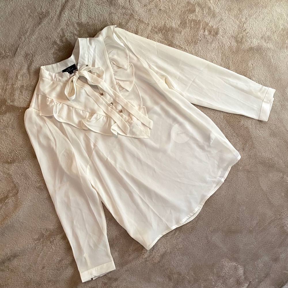 Milk + Honey Long Sleeve Blouse